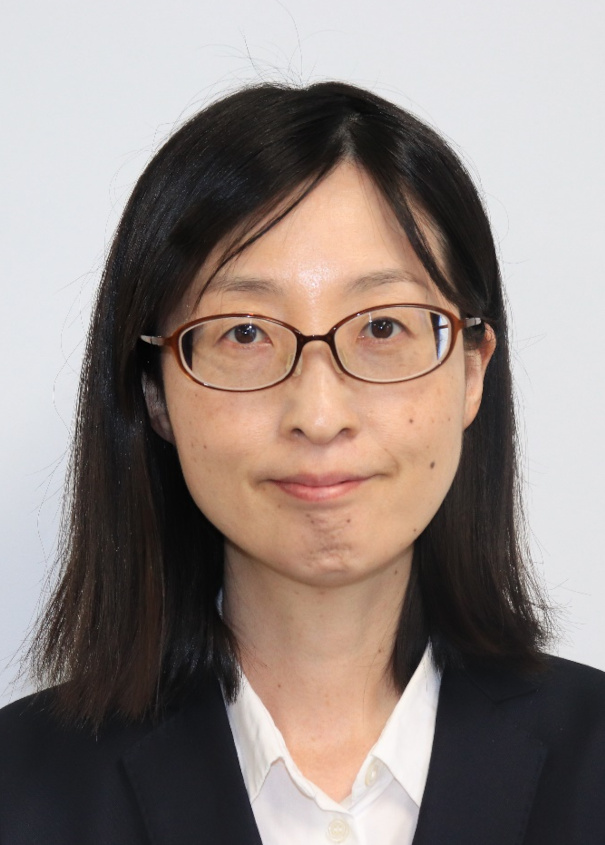 藤﨑　牧子